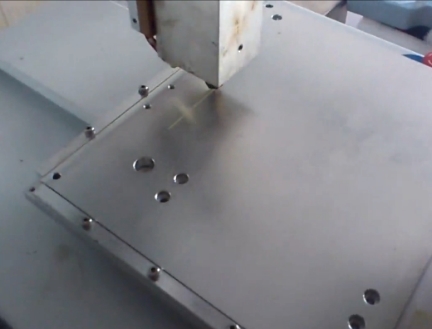 熱熔膠點(diǎn)膠機(jī)廠家